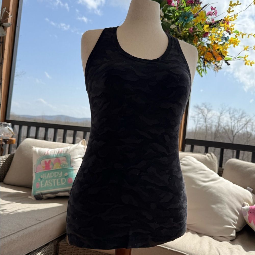 Lululemon Cool Racer Back Women's Black Camouflage Tank Top